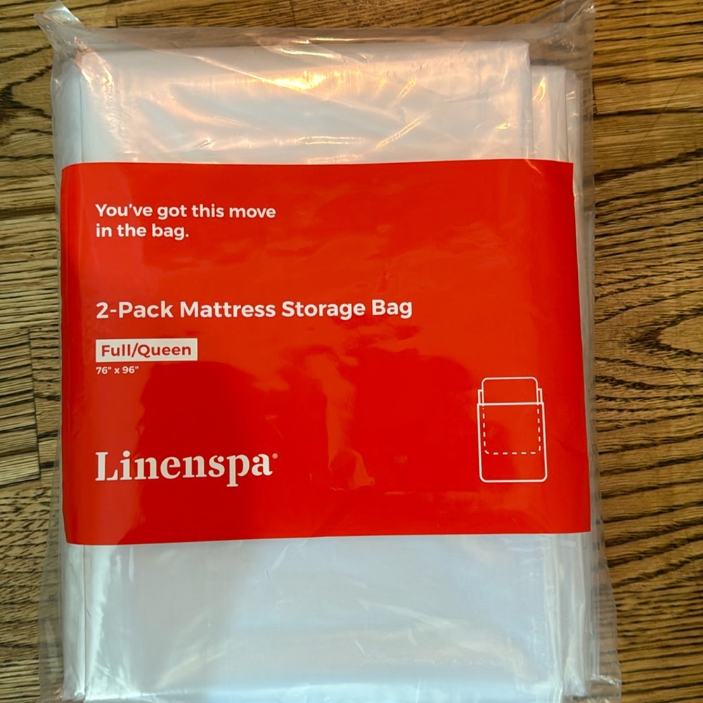 NWT Linenspa 2 pack mattress storage bag.